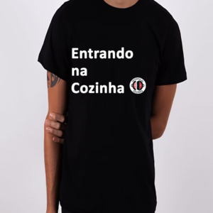 Camisa Entrando na Cozinha Tradicional