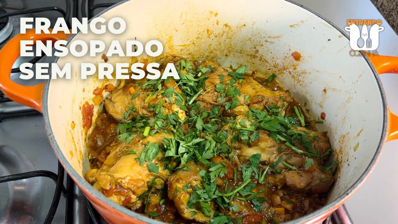 No momento você está vendo Frango ensopado simples, de cozinha real